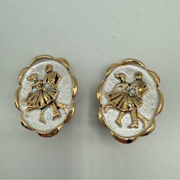 Vintage Square Dancing Oval Clip-On Earrings in Silver White and Gold - Picture 2 of 10